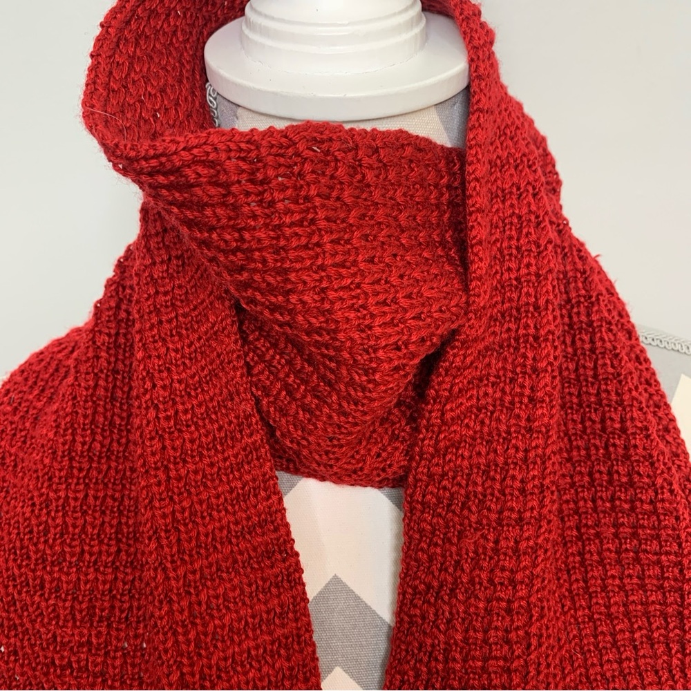 Preston & York Knit Scarf W/ Tassel Or Fringe Edge Red Berry Color